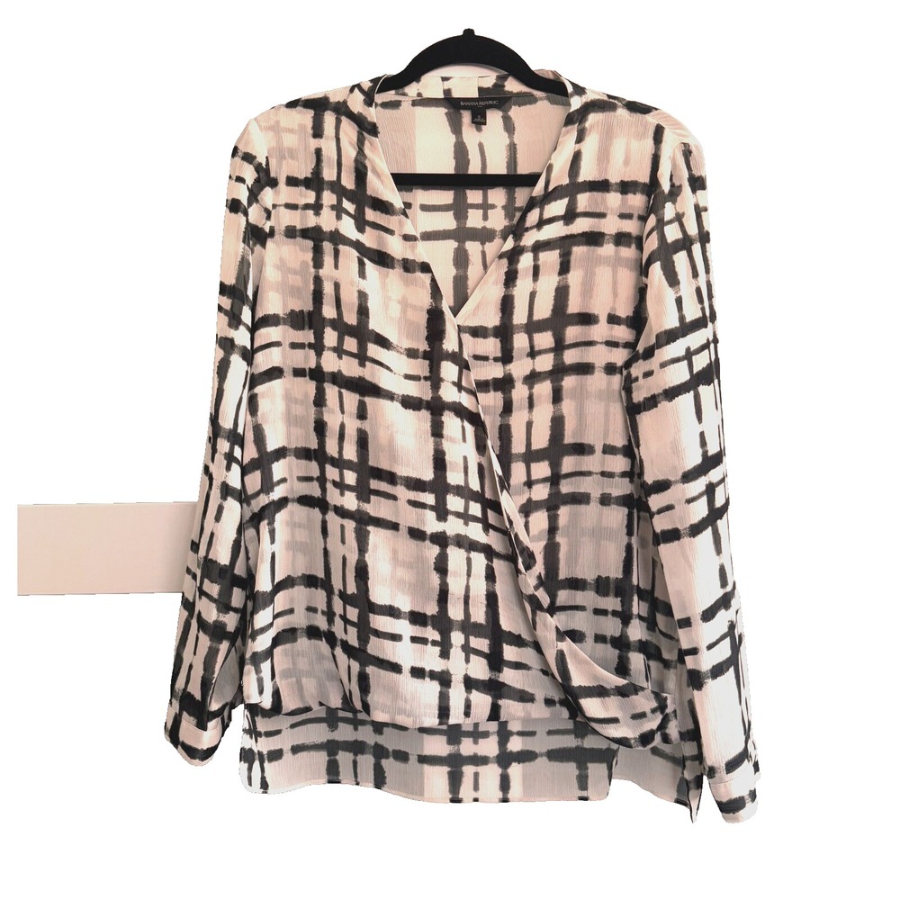 Banana Republic Women's Small‎ Faux Wrap Black and White Blouse Rayon